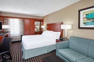 Holiday Inn Express Hampton - Coliseum Central