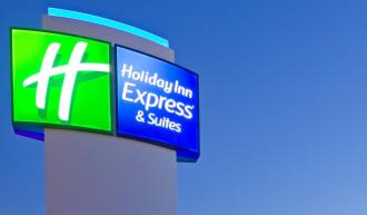 Holiday Inn Express & Suites D