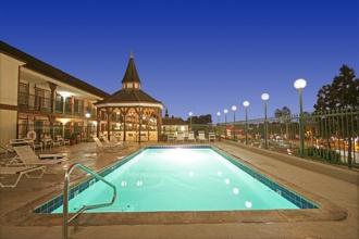 Anaheim Camelot Inn & Suites