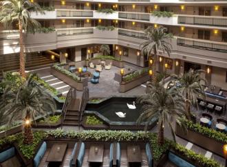 Embassy Suites Houston - Near the Galleria