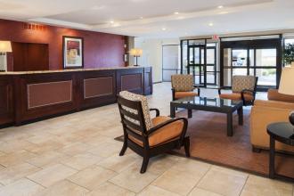 DoubleTree Suites by Hilton Hotel Omaha