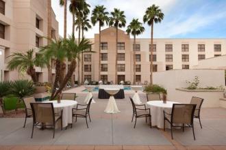 Radisson Hotel Phoenix Chandler