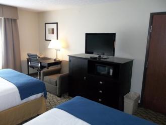 Holiday Inn Express & Suites C