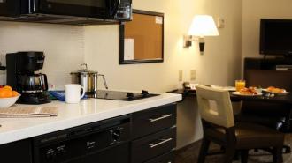 Candlewood Suites East Lansing