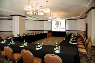 DoubleTree by Hilton Hotel Modesto