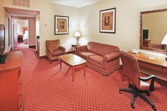 Holiday Inn Express & Suites O