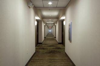 Holiday Inn Hotel & Suites Bloomington-Airport