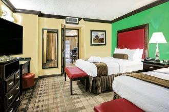 Crowne Plaza Suites Houston Southwest