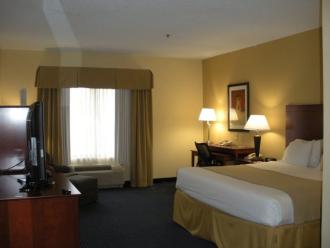 Holiday Inn Express & Suites A