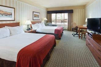 Holiday Inn Express & Suites A