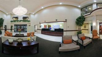 Holiday Inn Express & Suites H