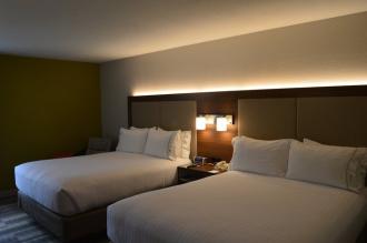 Holiday Inn Express & Suites J