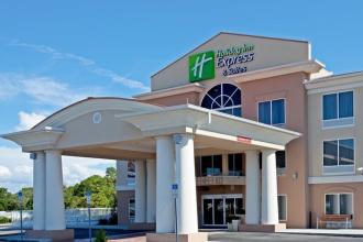 Holiday Inn Express & Suites B