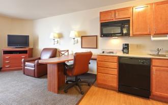 Candlewood Suites Fayetteville