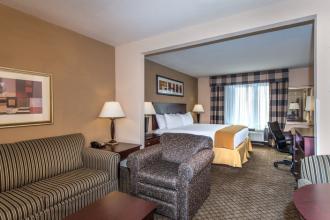 Holiday Inn Express & Suites L