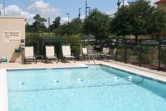 Hampton Inn & Suites Alexandria