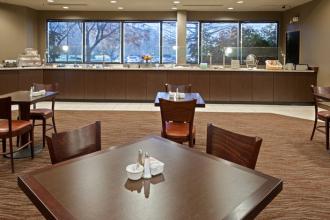 Holiday Inn Evansville Airport