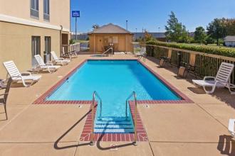 Hampton Inn & Suites Tulsa-Woodland Hills