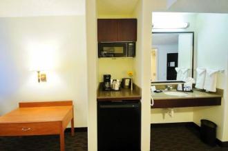 Best Western Plus Denver International Airport Inn & Suites