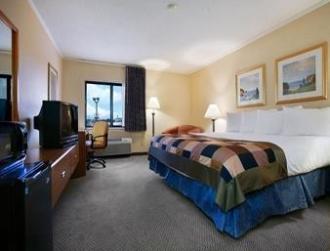 Baymont Inn & Suites Champaign