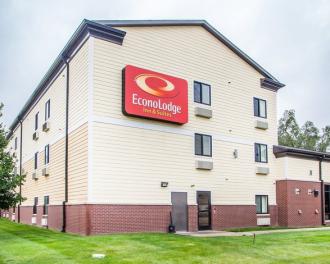 Econo Lodge  Inn & Suites Fairgrounds