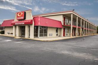 Econo Lodge North