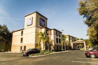 Sleep Inn & Suites