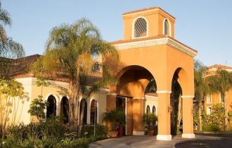 Cortona Inn & Suites Anaheim Resort