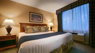 Best Western Plus Evergreen Inn & Suites