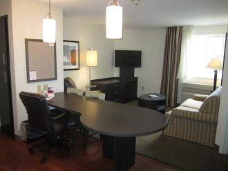 Candlewood Suites Denver West