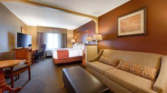 Best Western Plus Deer Park Inn & Suites