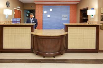 Holiday Inn Express-Saugus Logan Airport