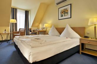 TRYP by Wyndham Luebeck Aquamarin