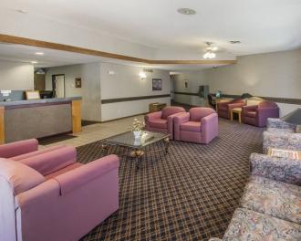 Econo Lodge  Inn & Suites