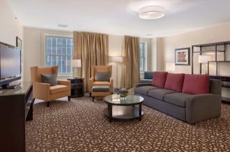 Doubletree Guest Suites Fort Shelby/Detroit