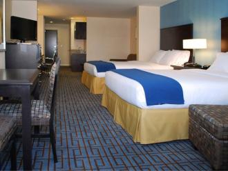 Holiday Inn Express & Suites Los Angeles Downtow