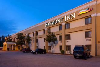 Baymont Inn & Suites Memphis E