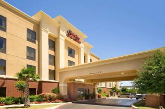 Hampton Inn & Suites San Antonio Airport