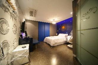 La Nuit Hotel Shinchon