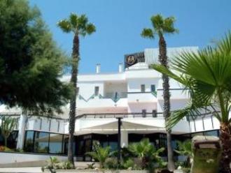 Hyencos Hotel Calos