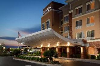 DoubleTree by Hilton Savannah Airport