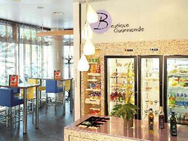 Desportos y Entretenimento