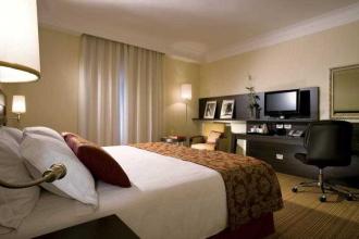 Courtyard by Marriott Rome Central Park