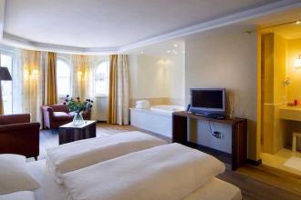 Suite Hotel Villa Tirol