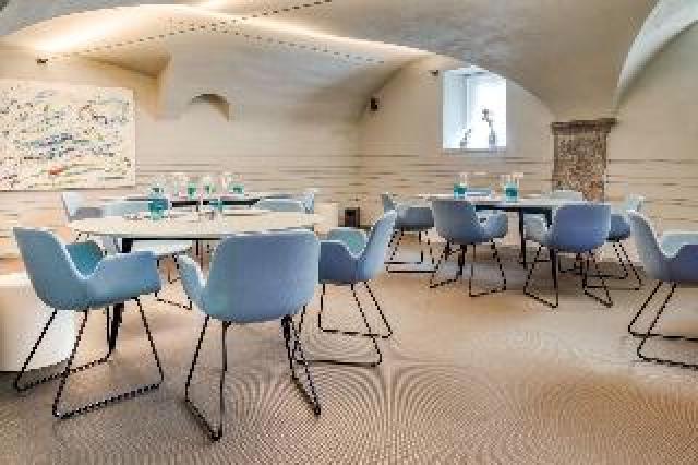 Desportos y Entretenimento