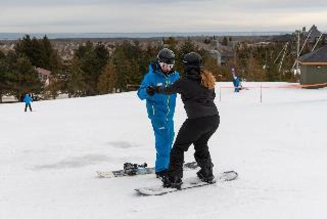 Desportos y Entretenimento
