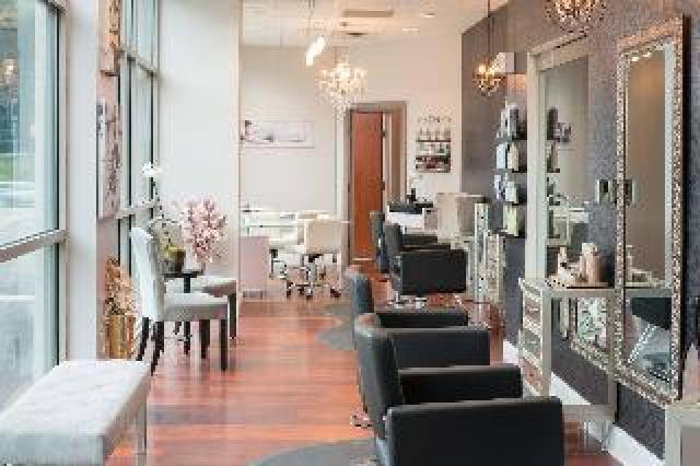 Desportos y Entretenimento