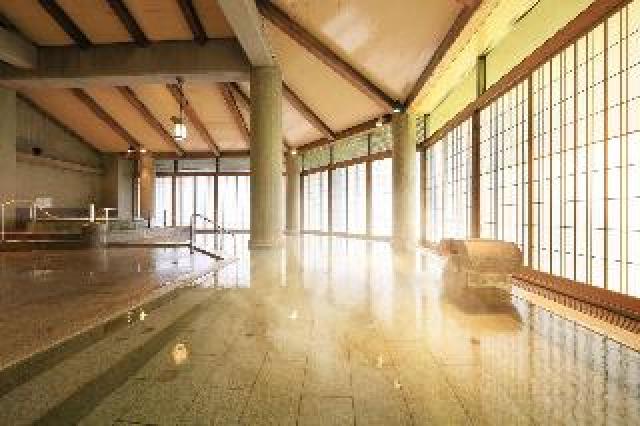 Desportos y Entretenimento