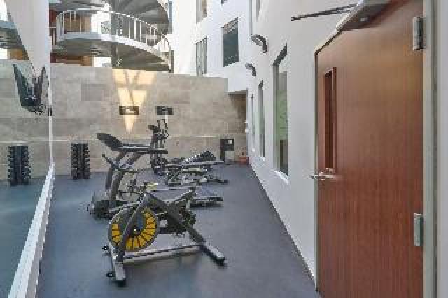 Desportos y Entretenimento