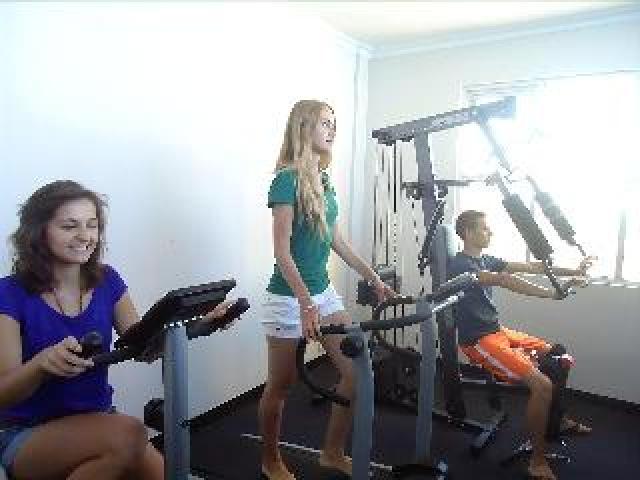 Desportos y Entretenimento